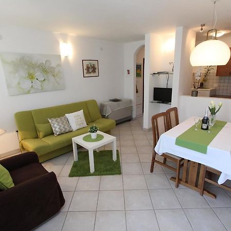 Apartment Irena PUY Eksteriør bilde