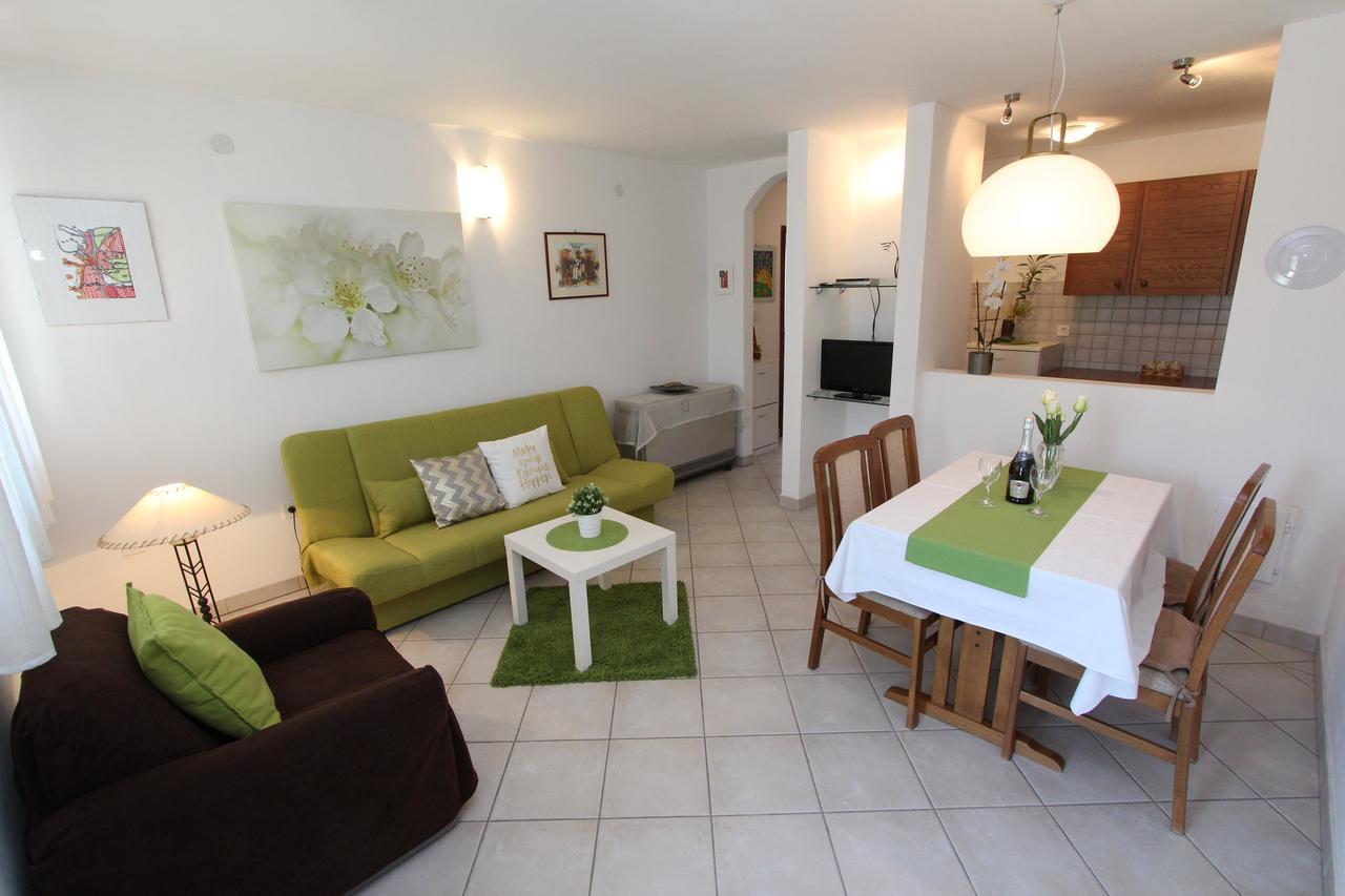Apartment Irena PUY Eksteriør bilde
